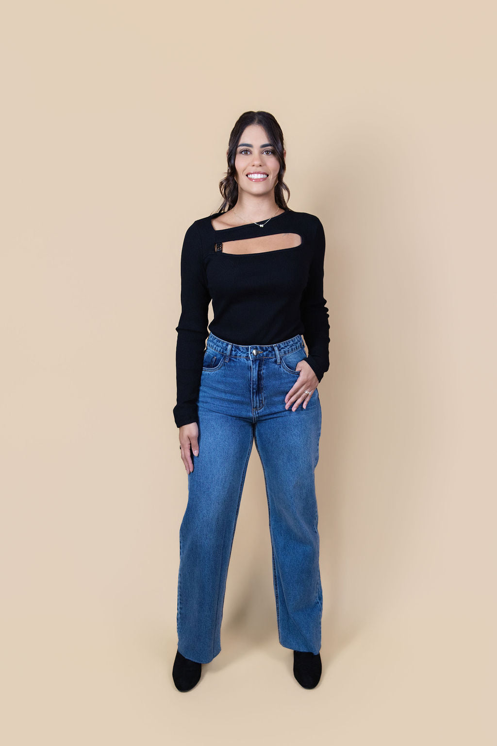 Luna Cut-Out Ribbed Top — Forum