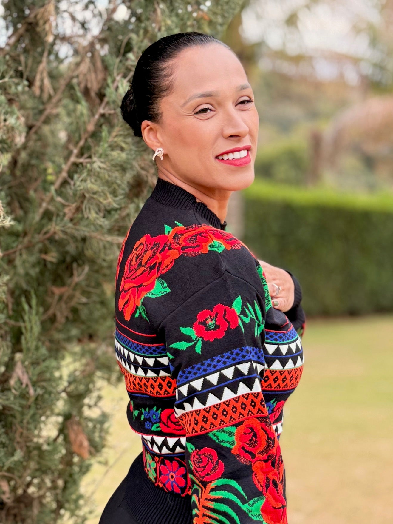 Roses Black Knit Sweater with Red Rose Embroidery - Cashmere