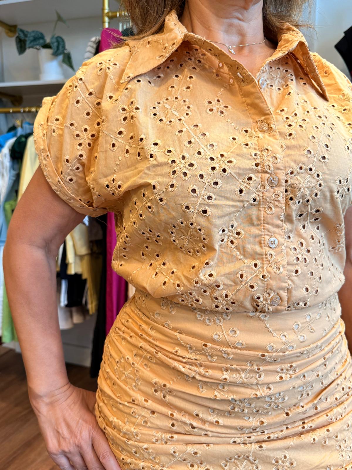 Golden Eyelet Set